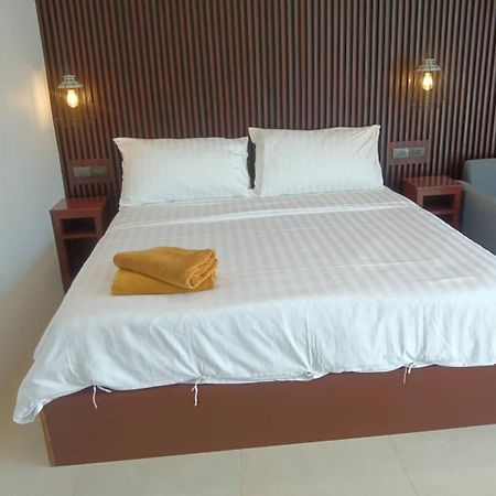 Beach House By Rose Massage Nai Thon Beach Buitenkant foto