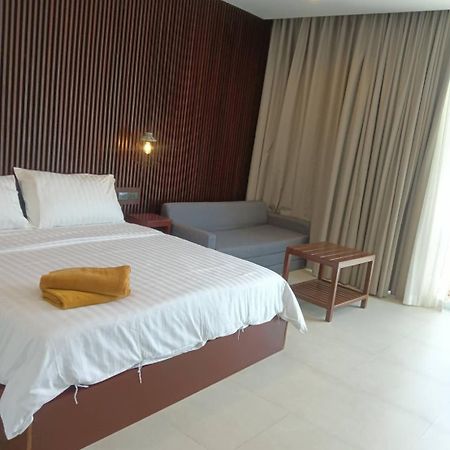 Beach House By Rose Massage Nai Thon Beach Buitenkant foto