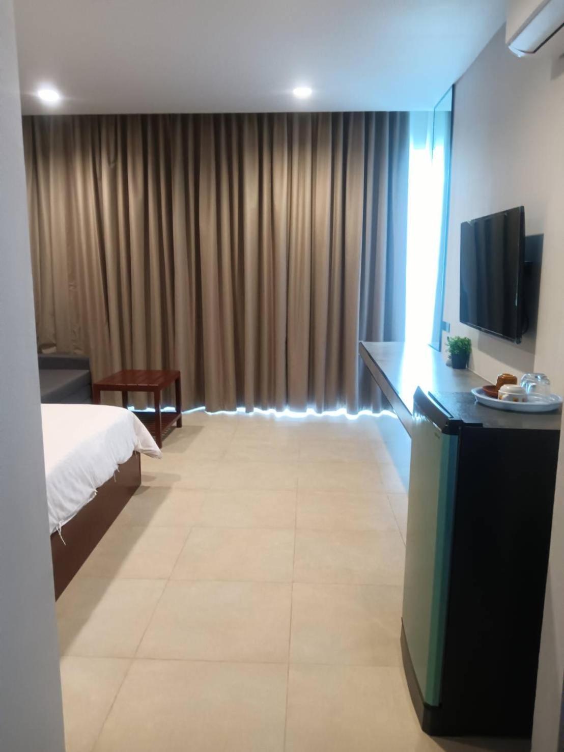 Beach House By Rose Massage Nai Thon Beach Buitenkant foto